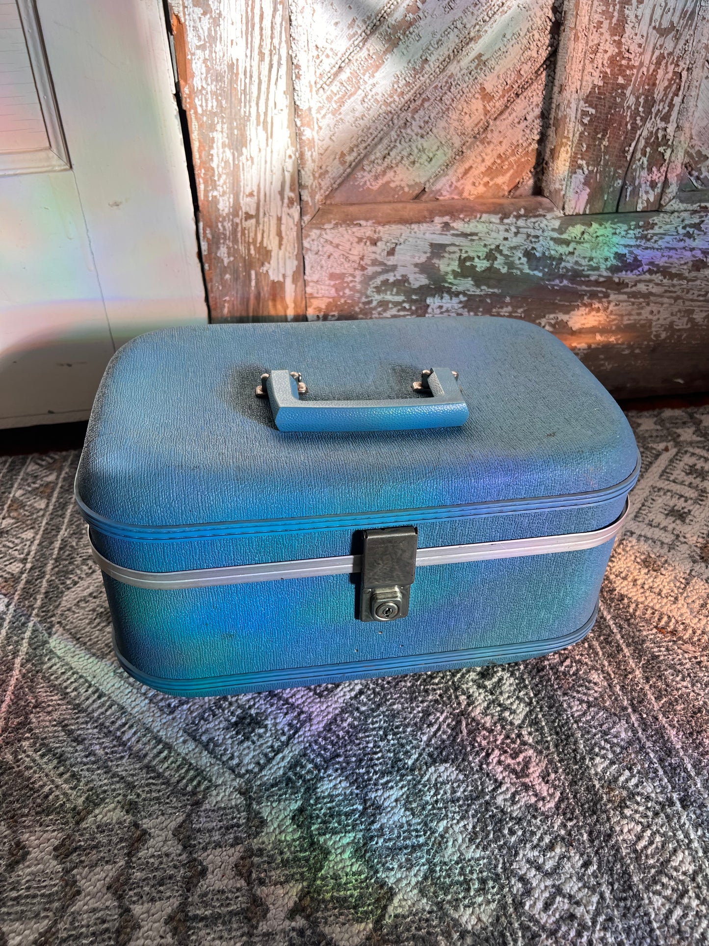 Vintage Blue Makeup Case