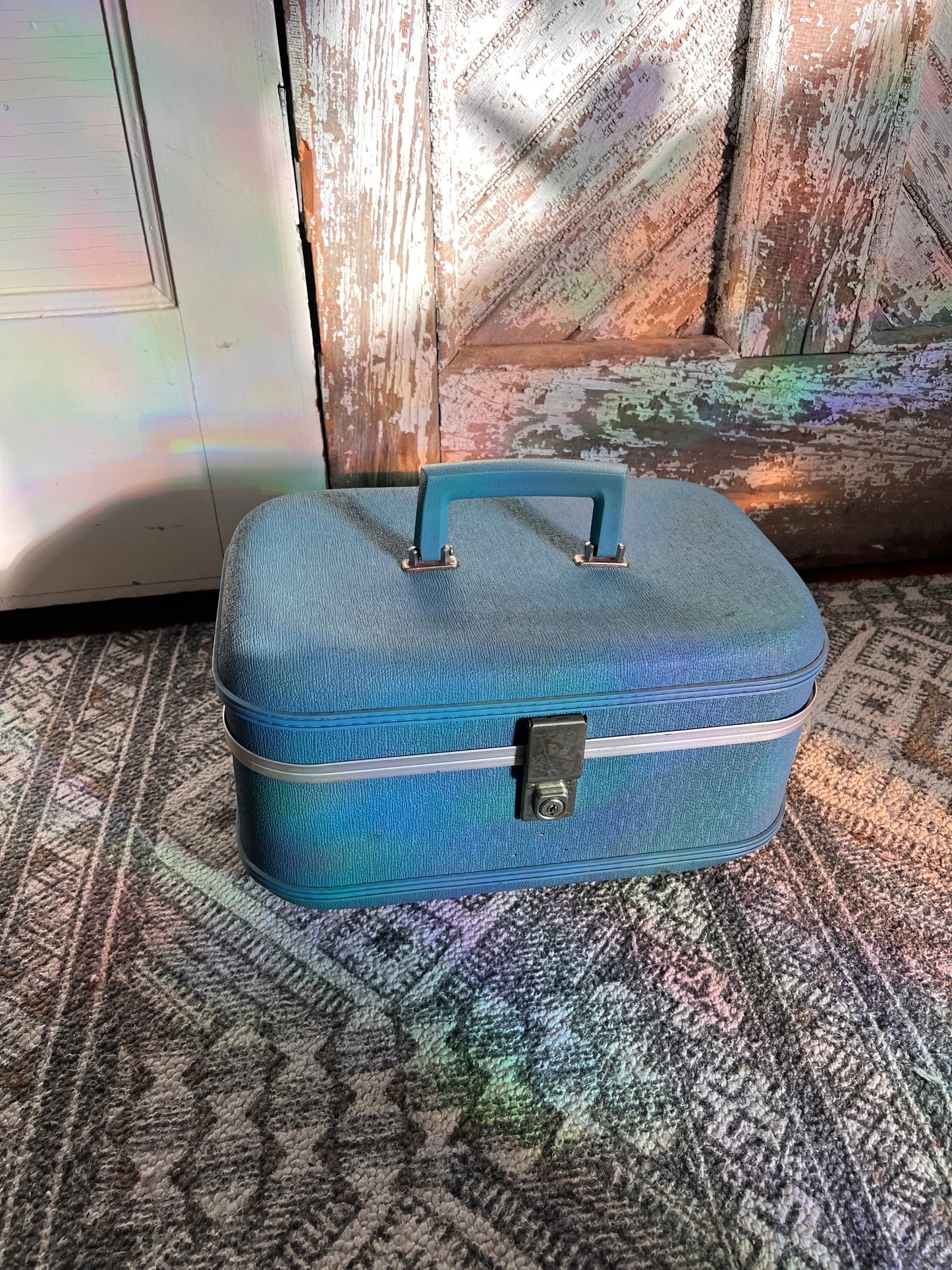Vintage Blue Makeup Case