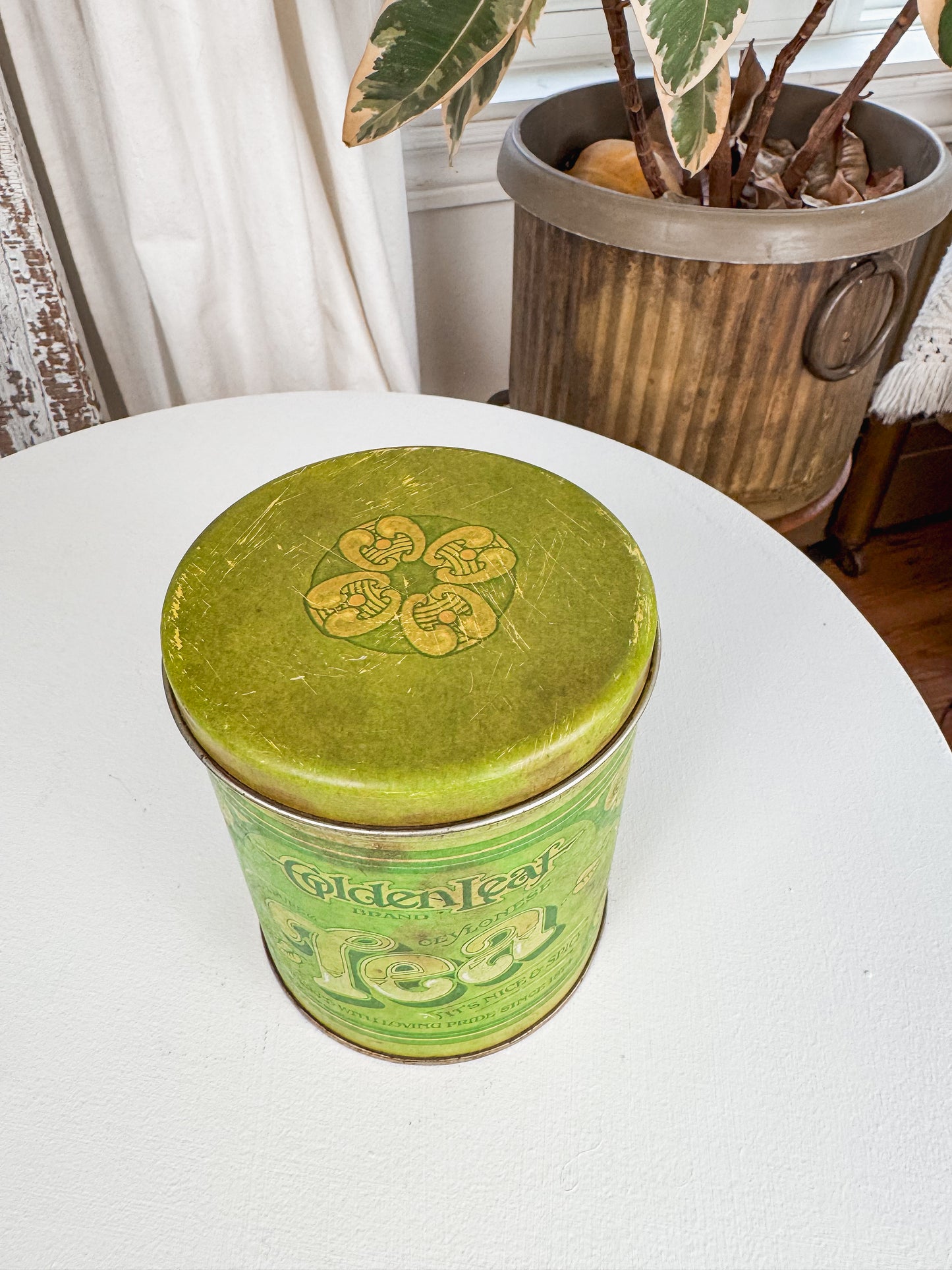 Antique Style Storage Tins - Ballonoff Canister Set