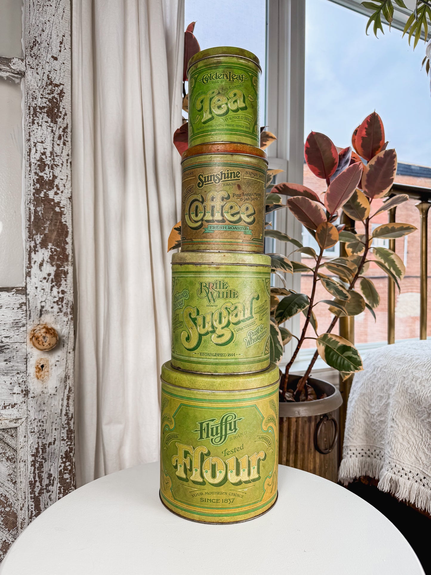 Antique Style Storage Tins - Ballonoff Canister Set