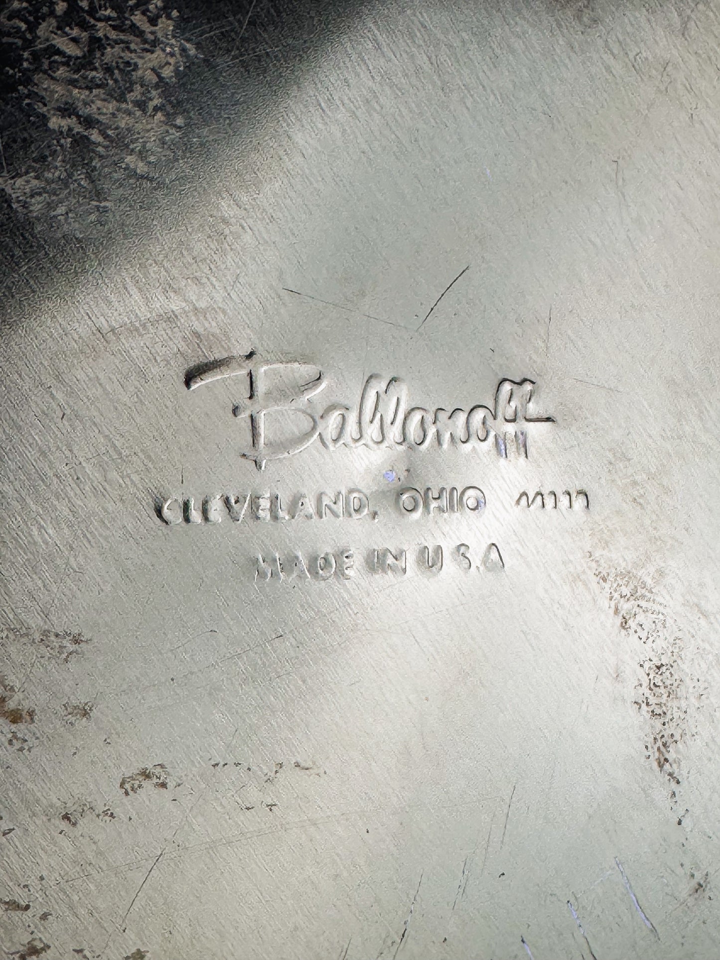 Antique Style Storage Tins - Ballonoff Canister Set