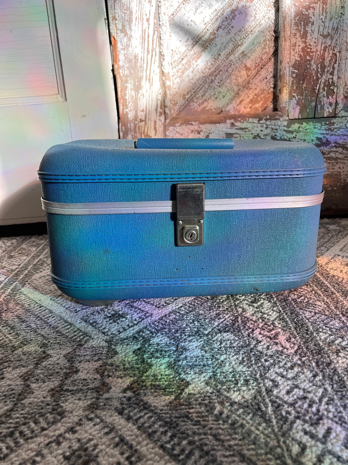 Vintage Blue Makeup Case