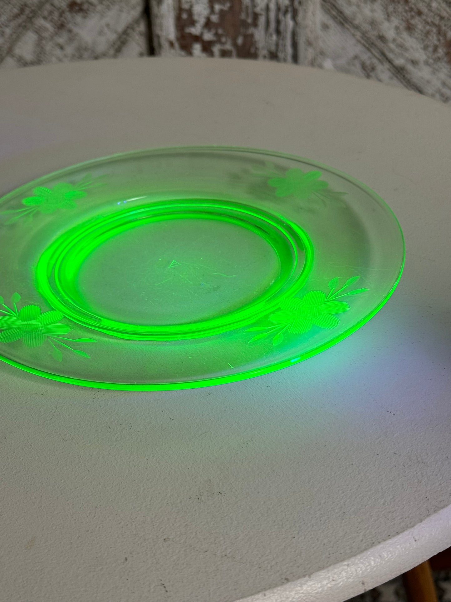 Uranium Etched Glass Plate