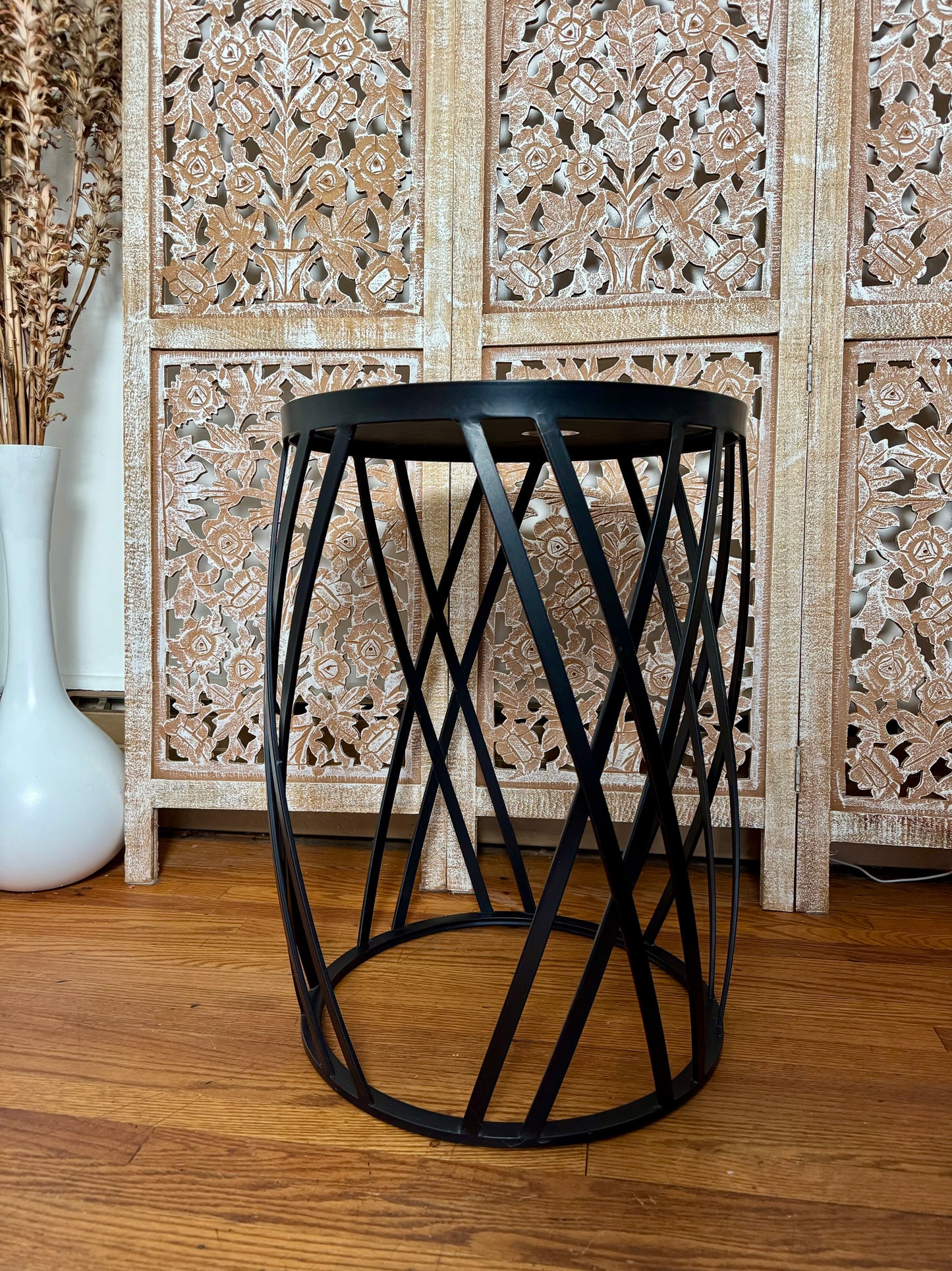 Side Table/Plant Stand