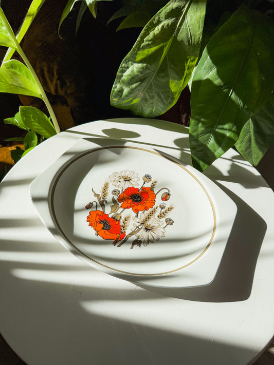 J & G Meakin Poppy Platter