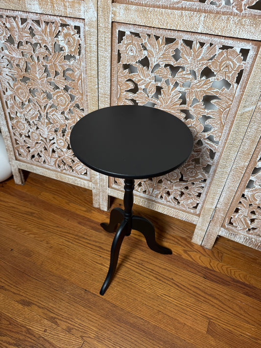 Refinished Matte Black Round Pedestal Table