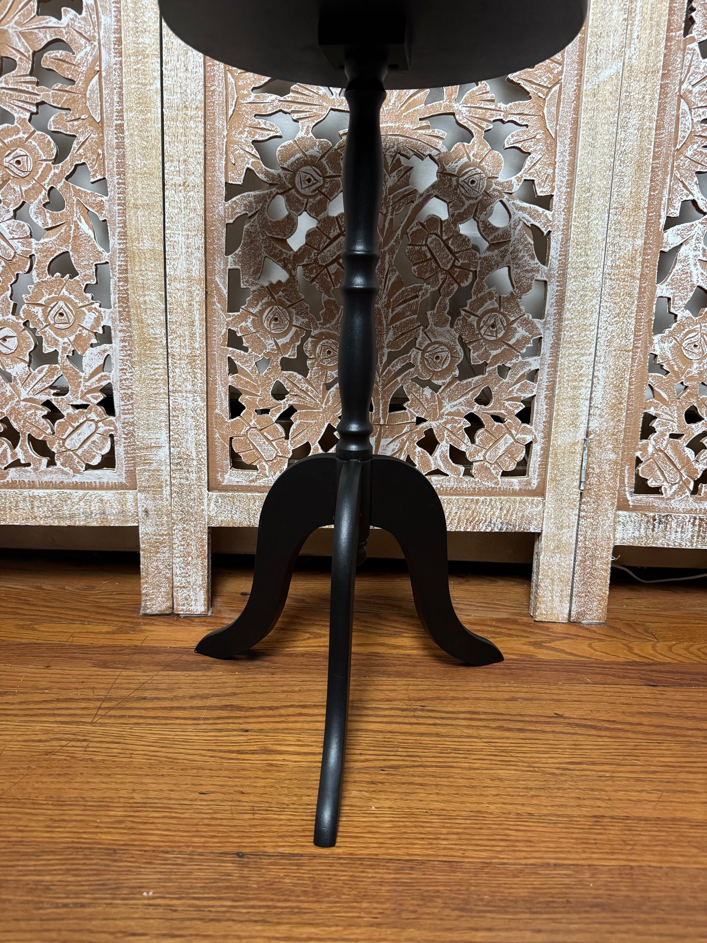 Refinished Matte Black Round Pedestal Table