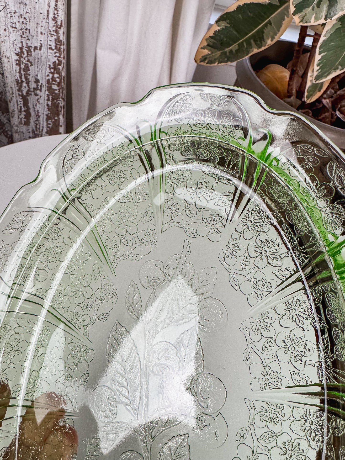 1930s Jeanette Uranium Glass Oval Tray