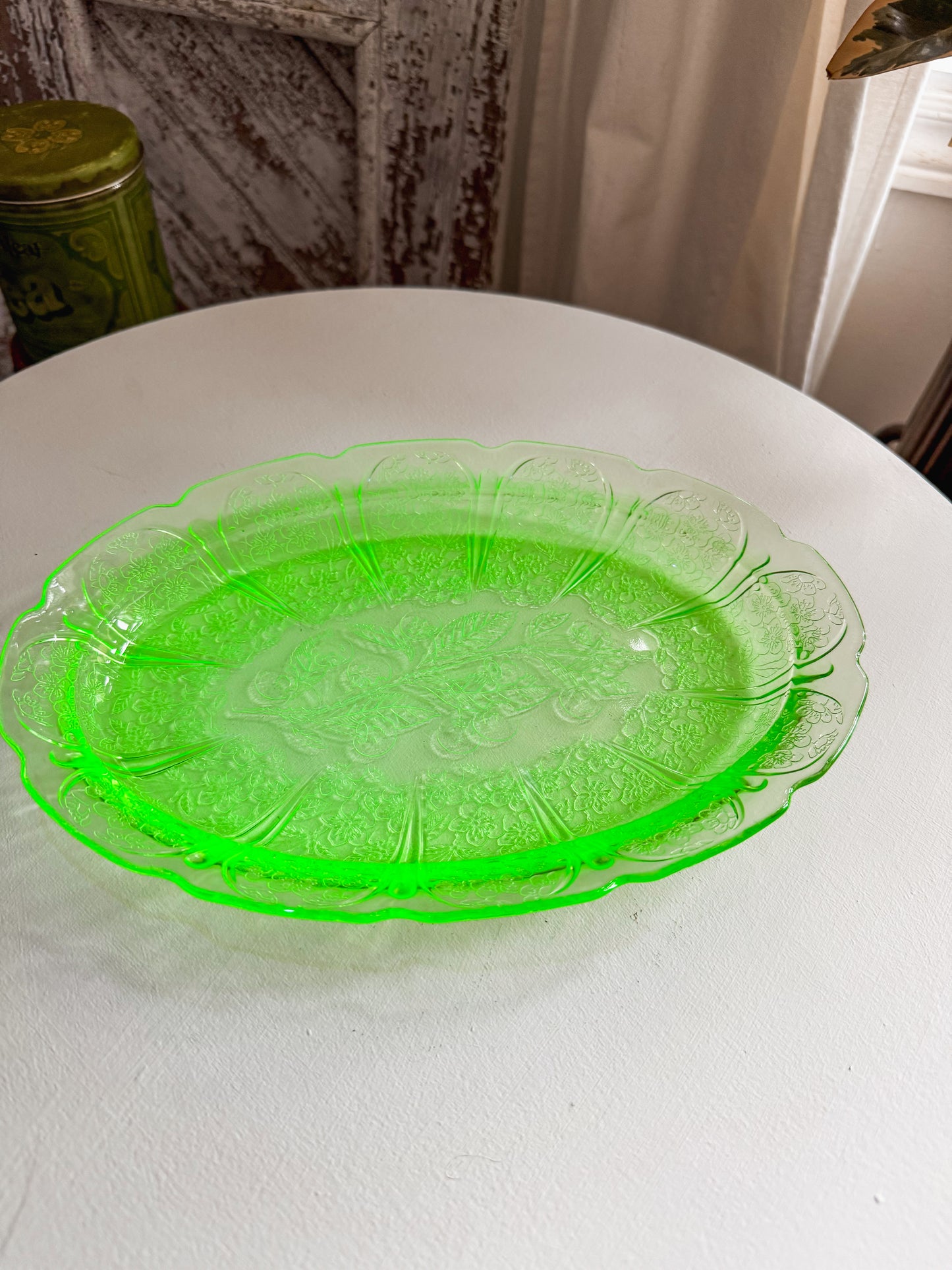 1930s Jeanette Uranium Glass Oval Tray