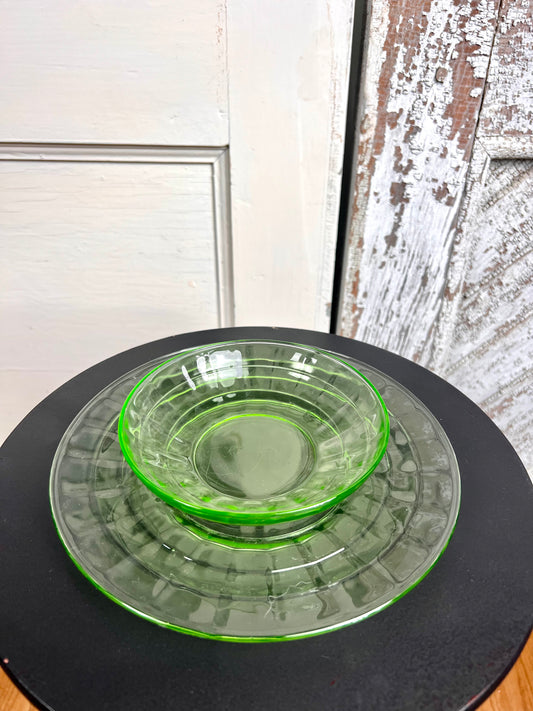 Block Optic Anchor Hocking Uranium Glass Set